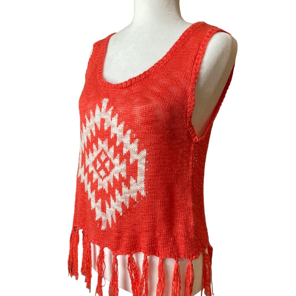 Bongo Juniors orange coral sleeveless cropped sweater tank with tassels, Sz L